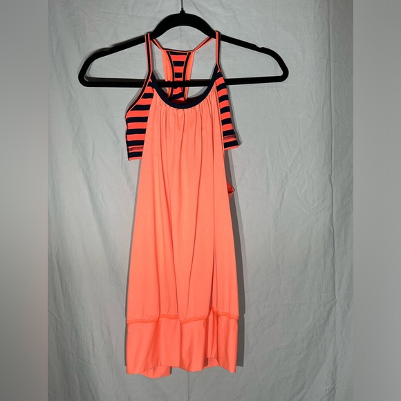 Lululemon tank with built in sports bra - Picture 1 of 3
